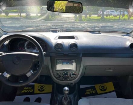 Красный Шевроле Лачетти, объемом двигателя 1.8 л и пробегом 107 тыс. км за 5400 $, фото 10 на Automoto.ua