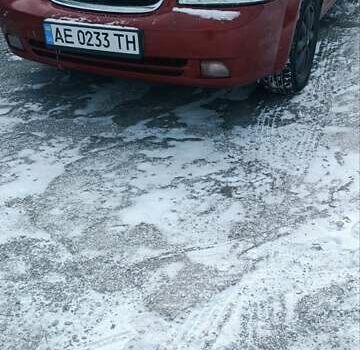 Красный Шевроле Лачетти, объемом двигателя 1.8 л и пробегом 200 тыс. км за 2799 $, фото 1 на Automoto.ua