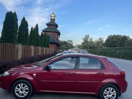 Красный Шевроле Лачетти, объемом двигателя 1.6 л и пробегом 288 тыс. км за 4800 $, фото 1 на Automoto.ua