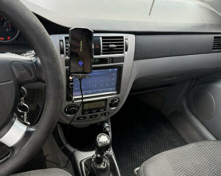 Шевроле Лачетти, объемом двигателя 1.8 л и пробегом 200 тыс. км за 4300 $, фото 5 на Automoto.ua