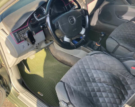 Шевроле Лачетти, объемом двигателя 1.6 л и пробегом 282 тыс. км за 3800 $, фото 4 на Automoto.ua