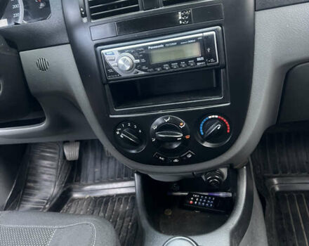 Шевроле Лачетти 2007 в Балаклее на Automoto.ua Шевроле Лачетти, объемом двигателя 1.6 л и пробегом 196 тыс. км за 4700 $, фото 6 на Automoto.ua