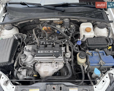 Шевроле Лачетти, объемом двигателя 1.49 л и пробегом 280 тыс. км за 4200 $, фото 21 на Automoto.ua