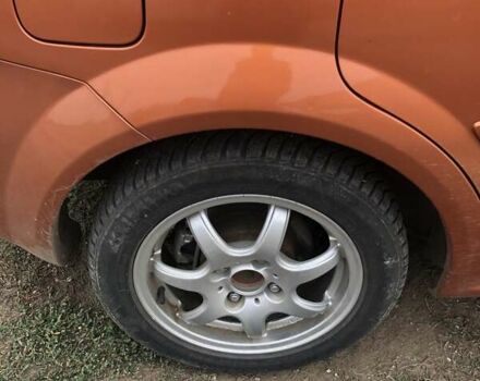 Желтый Шевроле Лачетти, объемом двигателя 1.8 л и пробегом 100 тыс. км за 4300 $, фото 3 на Automoto.ua