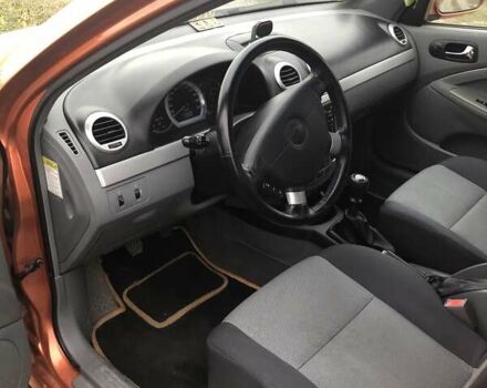 Желтый Шевроле Лачетти, объемом двигателя 1.8 л и пробегом 100 тыс. км за 4300 $, фото 2 на Automoto.ua