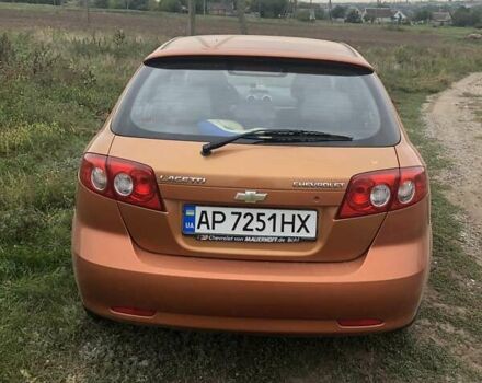 Желтый Шевроле Лачетти, объемом двигателя 1.8 л и пробегом 100 тыс. км за 4300 $, фото 9 на Automoto.ua