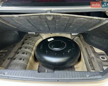 Желтый Шевроле Лачетти, объемом двигателя 1.4 л и пробегом 187 тыс. км за 4200 $, фото 5 на Automoto.ua