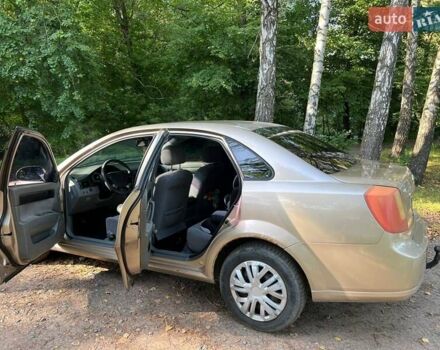 Желтый Шевроле Лачетти, объемом двигателя 1.4 л и пробегом 187 тыс. км за 4200 $, фото 13 на Automoto.ua