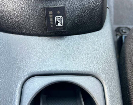 Желтый Шевроле Лачетти, объемом двигателя 1.6 л и пробегом 200 тыс. км за 4200 $, фото 9 на Automoto.ua