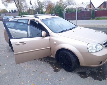 Желтый Шевроле Лачетти, объемом двигателя 1.6 л и пробегом 215 тыс. км за 4200 $, фото 6 на Automoto.ua