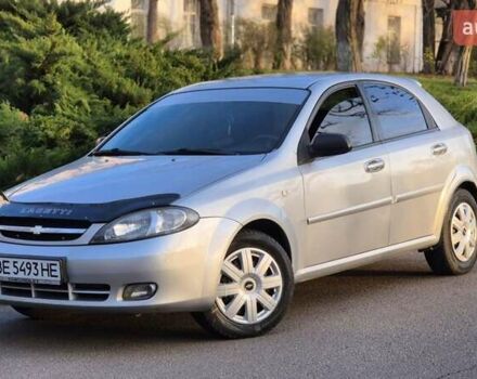 Серый Шевроле Лачетти, объемом двигателя 1.6 л и пробегом 217 тыс. км за 3950 $, фото 3 на Automoto.ua