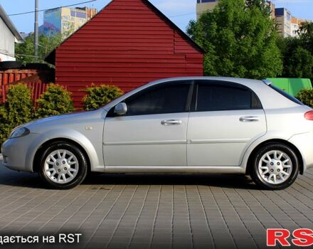 Серый Шевроле Лачетти, объемом двигателя 1.8 л и пробегом 215 тыс. км за 3750 $, фото 2 на Automoto.ua