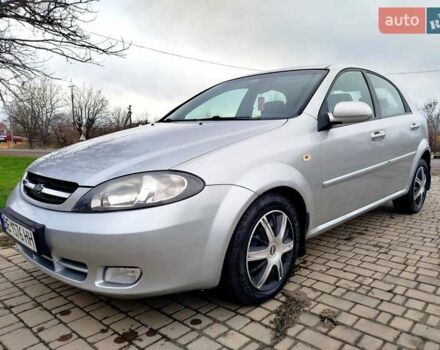 Серый Шевроле Лачетти, объемом двигателя 1.6 л и пробегом 259 тыс. км за 3900 $, фото 4 на Automoto.ua