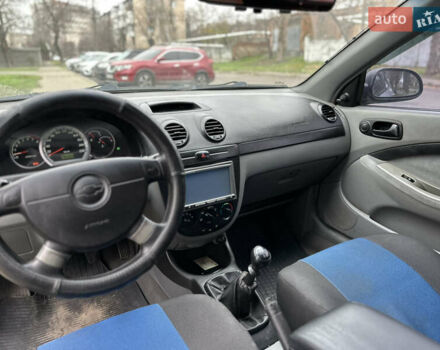 Сірий Шевроле Лачетті, об'ємом двигуна 1.6 л та пробігом 195 тис. км за 4100 $, фото 6 на Automoto.ua