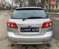 Сірий Шевроле Лачетті, об'ємом двигуна 1.8 л та пробігом 145 тис. км за 5800 $, фото 11 на Automoto.ua