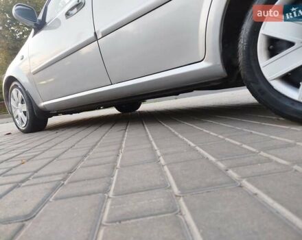 Серый Шевроле Лачетти, объемом двигателя 1.6 л и пробегом 224 тыс. км за 3899 $, фото 19 на Automoto.ua