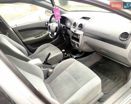 Серый Шевроле Лачетти, объемом двигателя 1.6 л и пробегом 259 тыс. км за 3900 $, фото 18 на Automoto.ua