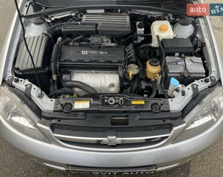 Сірий Шевроле Лачетті, об'ємом двигуна 1.8 л та пробігом 145 тис. км за 5800 $, фото 28 на Automoto.ua