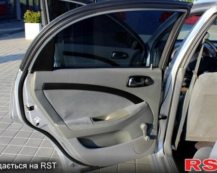 Серый Шевроле Лачетти, объемом двигателя 1.8 л и пробегом 215 тыс. км за 3750 $, фото 6 на Automoto.ua