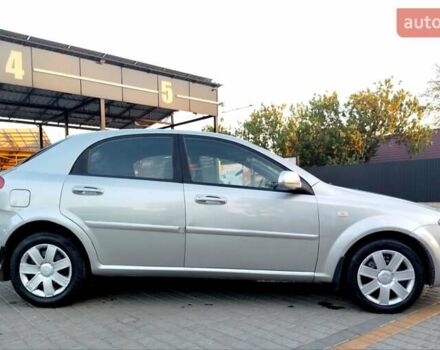 Серый Шевроле Лачетти, объемом двигателя 1.6 л и пробегом 224 тыс. км за 3899 $, фото 5 на Automoto.ua