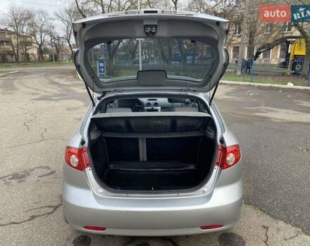 Сірий Шевроле Лачетті, об'ємом двигуна 1.8 л та пробігом 145 тис. км за 5800 $, фото 29 на Automoto.ua