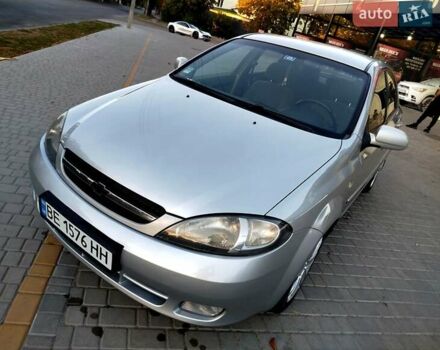 Серый Шевроле Лачетти, объемом двигателя 1.6 л и пробегом 224 тыс. км за 3899 $, фото 3 на Automoto.ua