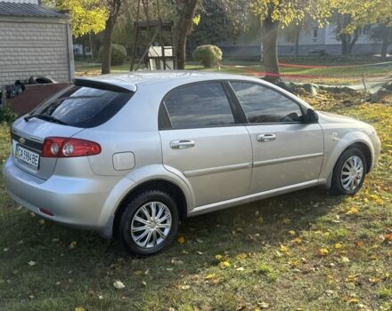 Серый Шевроле Лачетти, объемом двигателя 1.6 л и пробегом 139 тыс. км за 3850 $, фото 4 на Automoto.ua