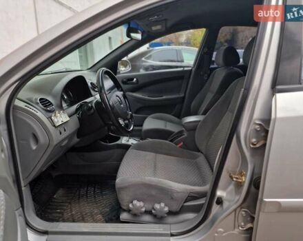 Сірий Шевроле Лачетті, об'ємом двигуна 1.8 л та пробігом 176 тис. км за 4790 $, фото 39 на Automoto.ua