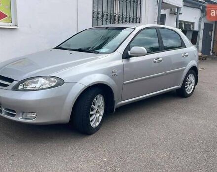 Серый Шевроле Лачетти, объемом двигателя 1.8 л и пробегом 145 тыс. км за 4700 $, фото 2 на Automoto.ua