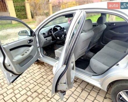 Серый Шевроле Лачетти, объемом двигателя 1.6 л и пробегом 259 тыс. км за 3900 $, фото 15 на Automoto.ua