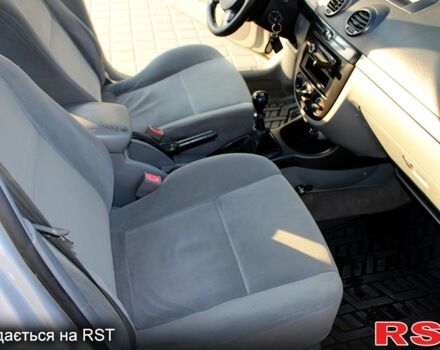 Серый Шевроле Лачетти, объемом двигателя 1.8 л и пробегом 215 тыс. км за 3750 $, фото 9 на Automoto.ua