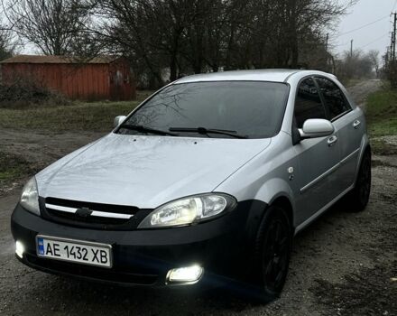 Серый Шевроле Лачетти, объемом двигателя 1.8 л и пробегом 250 тыс. км за 4600 $, фото 1 на Automoto.ua