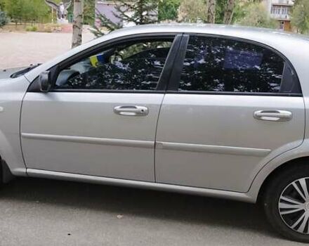 Серый Шевроле Лачетти, объемом двигателя 1.6 л и пробегом 250 тыс. км за 4200 $, фото 2 на Automoto.ua