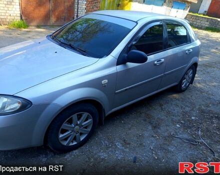 Серый Шевроле Лачетти, объемом двигателя 1.6 л и пробегом 220 тыс. км за 3700 $, фото 4 на Automoto.ua