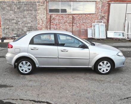 Сірий Шевроле Лачетті, об'ємом двигуна 0 л та пробігом 197 тис. км за 1600 $, фото 3 на Automoto.ua