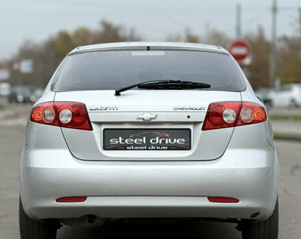 Серый Шевроле Лачетти, объемом двигателя 1.6 л и пробегом 224 тыс. км за 4999 $, фото 3 на Automoto.ua