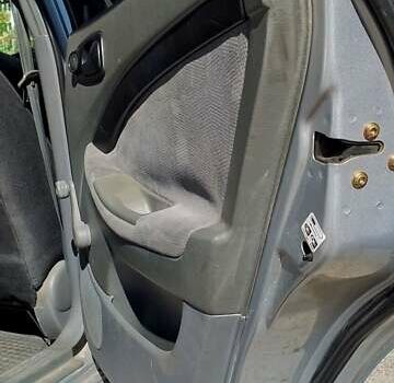 Серый Шевроле Лачетти, объемом двигателя 1.6 л и пробегом 200 тыс. км за 3700 $, фото 3 на Automoto.ua