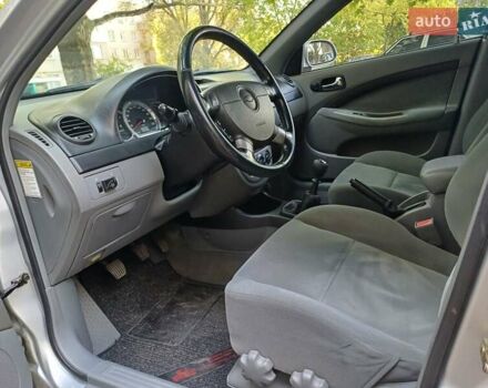 Серый Шевроле Лачетти, объемом двигателя 1.6 л и пробегом 224 тыс. км за 4600 $, фото 6 на Automoto.ua