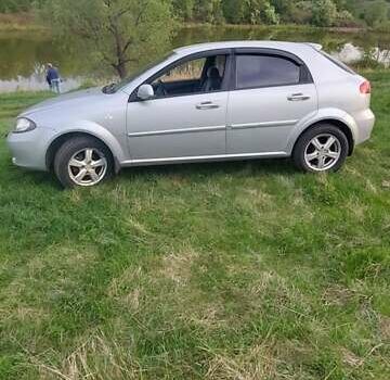 Серый Шевроле Лачетти, объемом двигателя 1.6 л и пробегом 220 тыс. км за 4800 $, фото 10 на Automoto.ua