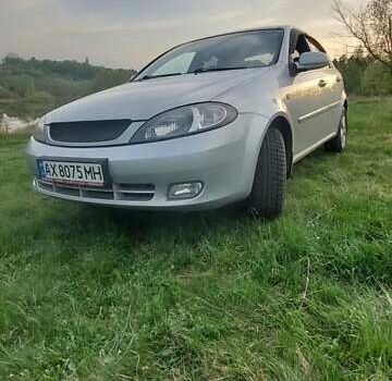Серый Шевроле Лачетти, объемом двигателя 1.6 л и пробегом 220 тыс. км за 4800 $, фото 8 на Automoto.ua