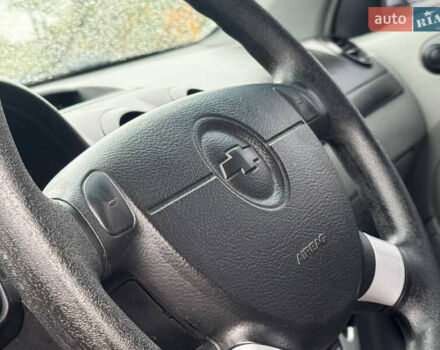 Серый Шевроле Лачетти, объемом двигателя 1.8 л и пробегом 189 тыс. км за 4650 $, фото 24 на Automoto.ua