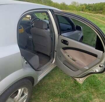 Серый Шевроле Лачетти, объемом двигателя 1.6 л и пробегом 220 тыс. км за 4800 $, фото 1 на Automoto.ua