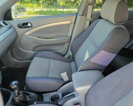 Серый Шевроле Лачетти, объемом двигателя 1.8 л и пробегом 205 тыс. км за 5199 $, фото 13 на Automoto.ua