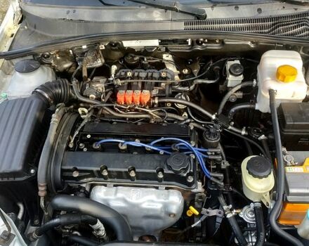 Сірий Шевроле Лачетті, об'ємом двигуна 1.4 л та пробігом 290 тис. км за 3800 $, фото 3 на Automoto.ua