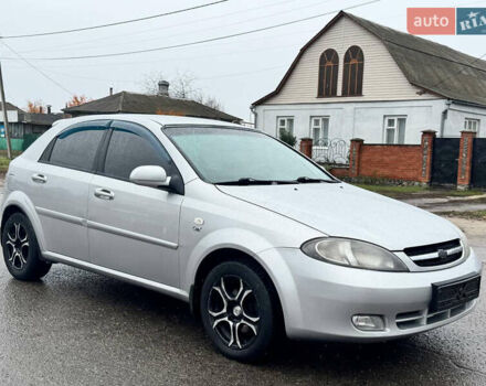 Серый Шевроле Лачетти, объемом двигателя 1.8 л и пробегом 189 тыс. км за 4650 $, фото 3 на Automoto.ua