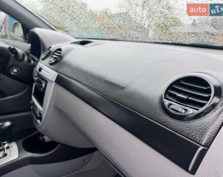 Серый Шевроле Лачетти, объемом двигателя 1.8 л и пробегом 189 тыс. км за 4650 $, фото 40 на Automoto.ua