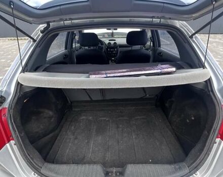 Серый Шевроле Лачетти, объемом двигателя 1.6 л и пробегом 255 тыс. км за 4700 $, фото 5 на Automoto.ua