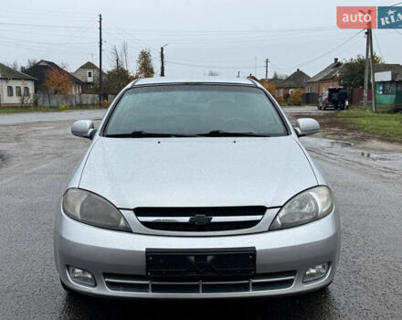 Серый Шевроле Лачетти, объемом двигателя 1.8 л и пробегом 189 тыс. км за 4650 $, фото 2 на Automoto.ua