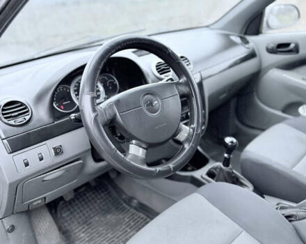 Сірий Шевроле Лачетті, об'ємом двигуна 1.6 л та пробігом 250 тис. км за 1999 $, фото 4 на Automoto.ua