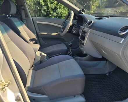 Серый Шевроле Лачетти, объемом двигателя 1.8 л и пробегом 205 тыс. км за 5199 $, фото 22 на Automoto.ua